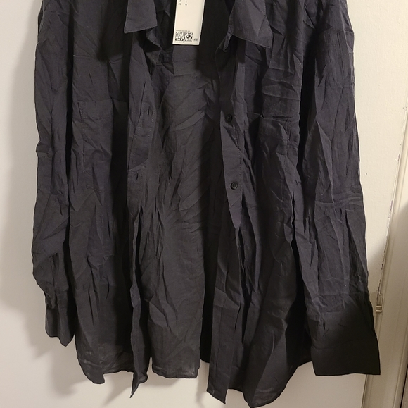 Button up top - Picture 1 of 1